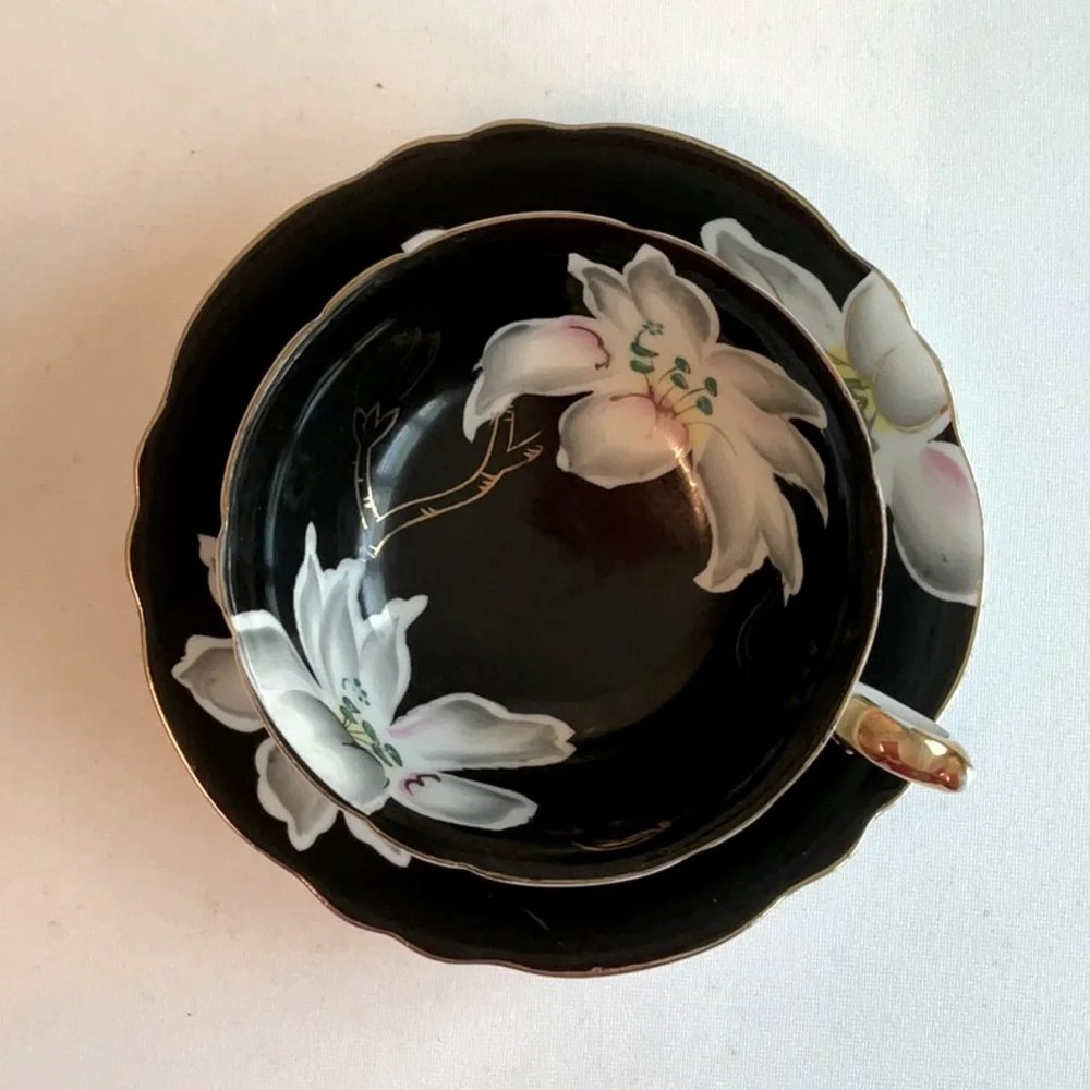 Chugai China ~ Lilies Tea Cup